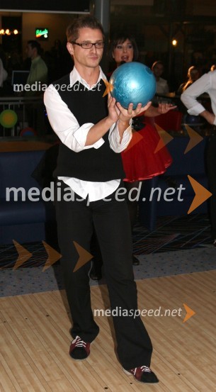 Sebastijan Matul, moderator Radia CenterBowling center Strike, modna revija