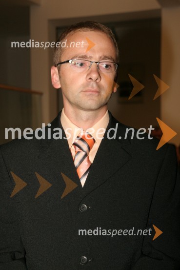 Dr. Peter Kitak, doktor znanosti s področja elektrotehnikePromocija doktorjev znanosti Univerze v Mariboru