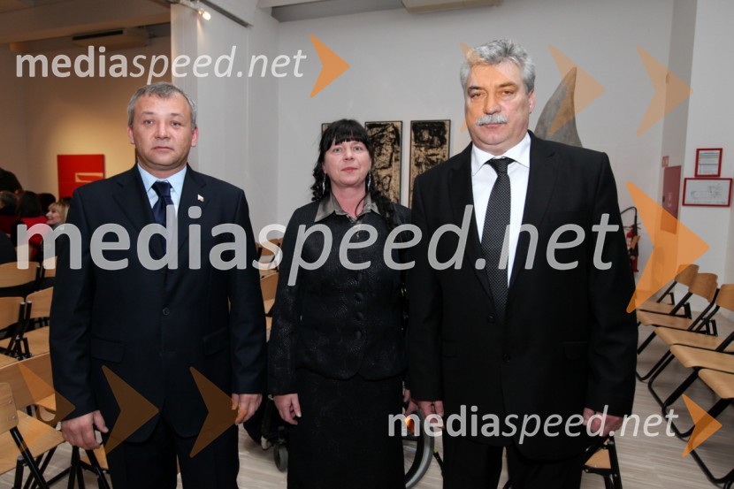 Bojan Mestek, podžupan Mestne občine Slovenj Gradec, Lidija Požgan, direktorica občinske uprave Mestne občine Slovenj Gradec in Vinko Vrčkovnik, podžupan Mestne občine Slovenj GradecEPK Maribor 2012: Otvoritev EPK v Slovenj Gradcu