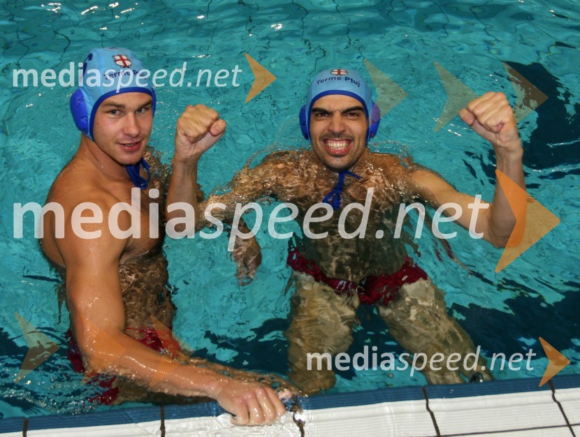 Uroš Štuhec, vaterpolist in Bor Greiner, odgovorni urednik Radia CityVaterpolo, dobrodelna tekma Radia City