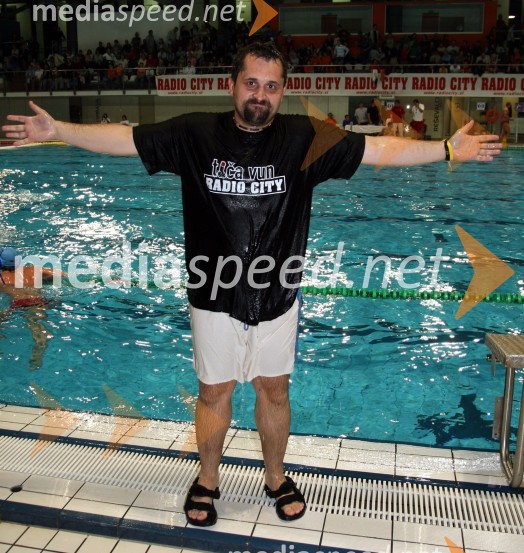 Dejan Vedlin, moderator Radia CityVaterpolo, dobrodelna tekma Radia City