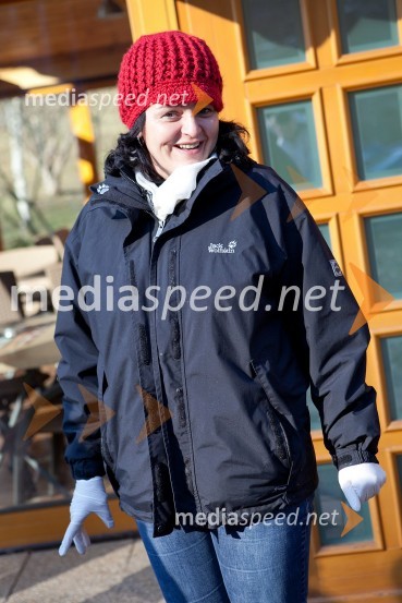 	Veronika Verbančič, Dveri PAX10. Linina trgatev, vinogradništvo Doppler