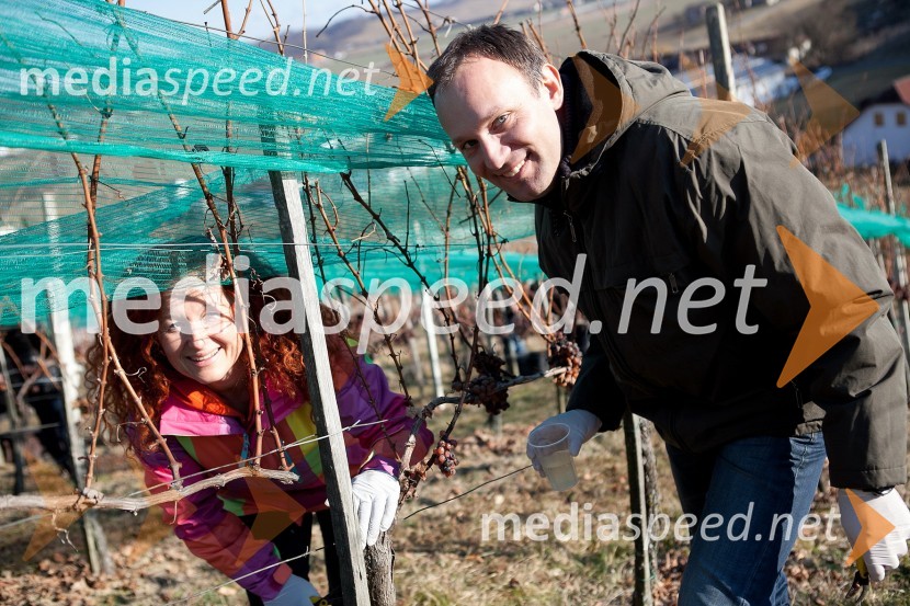 Polona in Igor Movrin10. Linina trgatev, vinogradništvo Doppler