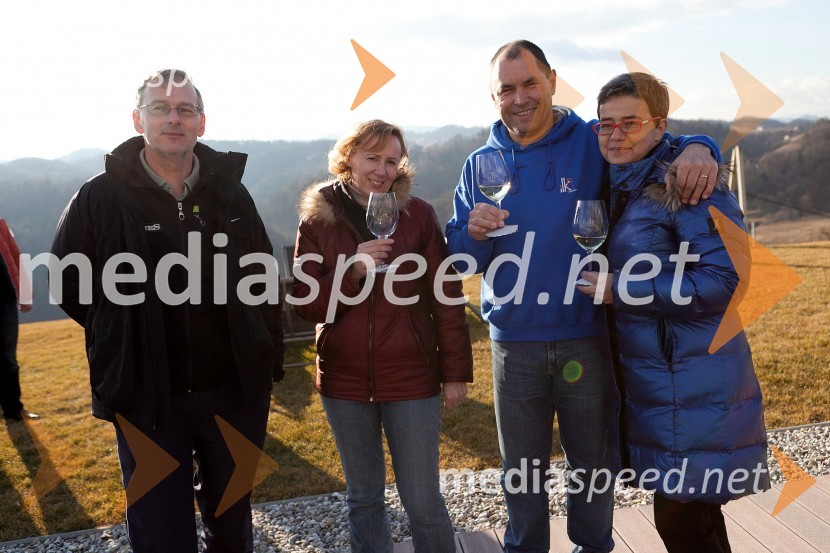Igor in Alenka Strnad, Darja Kramberger ter Igor Štuhec10. Linina trgatev, vinogradništvo Doppler