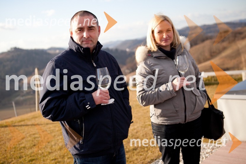 Taco Žižek in partnerka Alenka Ul Lesdom10. Linina trgatev, vinogradništvo Doppler
