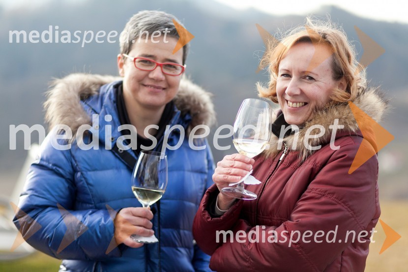 Darja Kramberger in Alenka Strnad10. Linina trgatev, vinogradništvo Doppler