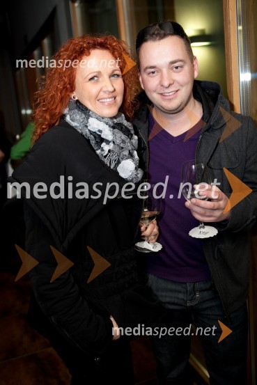 Mateja Valonte in Nejc10. Linina trgatev, vinogradništvo Doppler