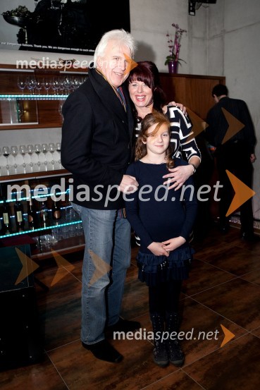 Andrej Šifrer, glasbenik, Mihaela Krsnik Kopše, Hiša vina Doppler in njena hči10. Linina trgatev, vinogradništvo Doppler