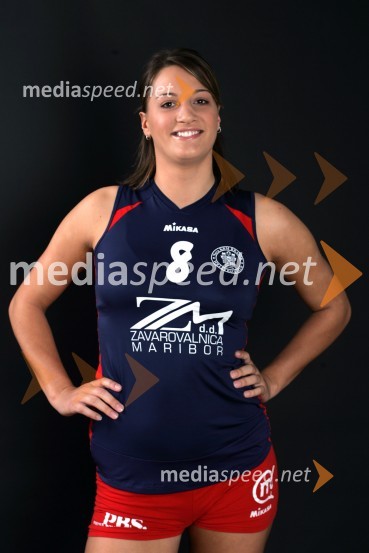 Rachel Refenes, odbojkaricaOdbojkarice Nova KBM Branik