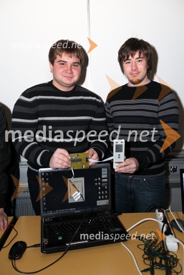 Aljaž Prah in David PandelUniverza v Mariboru, predstavitve študentskih projektov