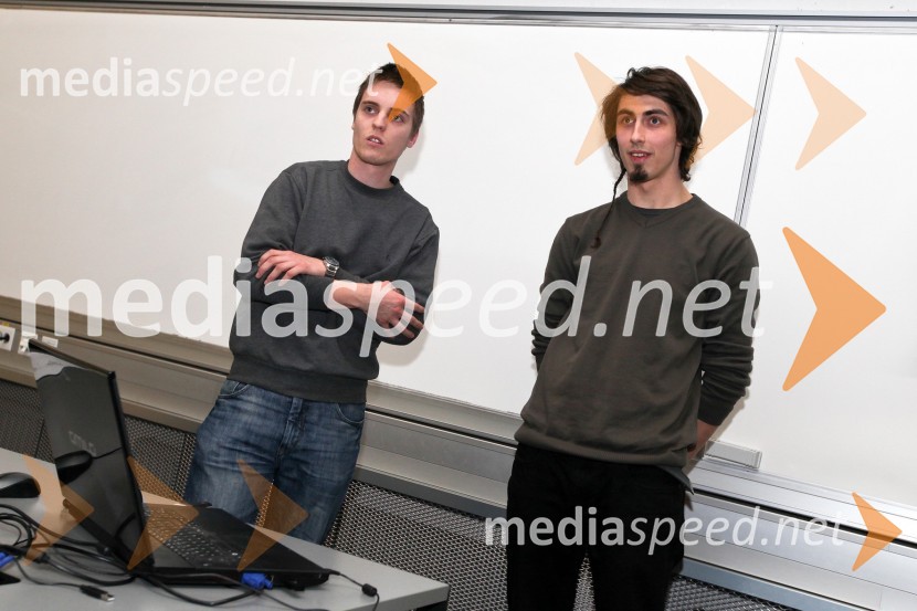 Matej Šnajder in Sašo ZemljičUniverza v Mariboru, predstavitve študentskih projektov