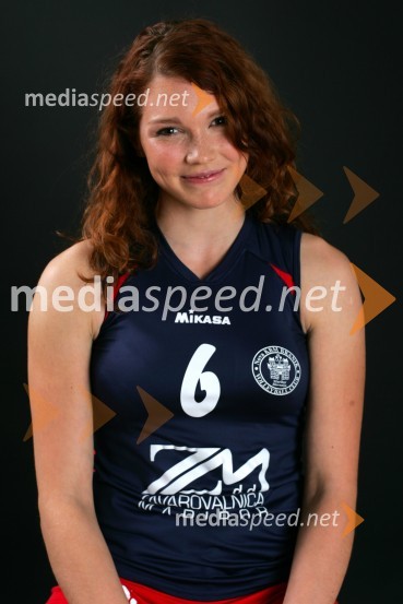 Nika Zidarič, odbojkaricaOdbojkarice Nova KBM Branik