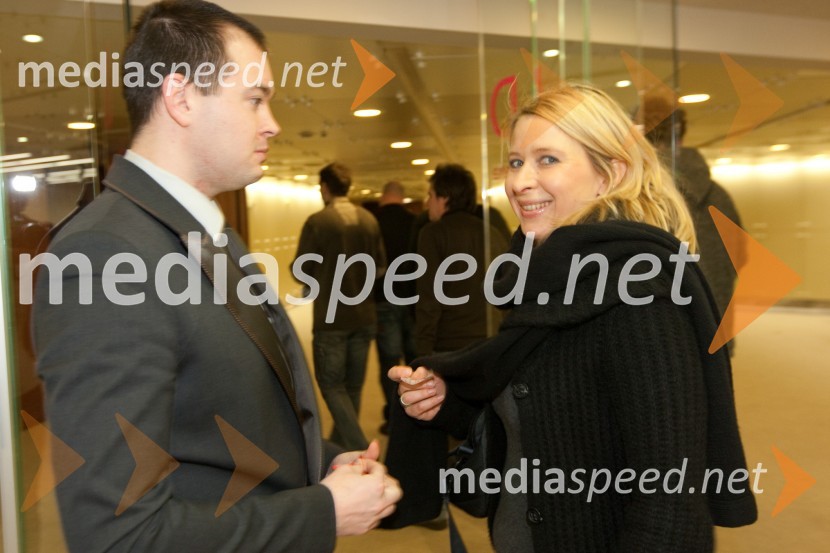 Tatjana Doma, dramaturginjaOče na službenem potovanju, premiera