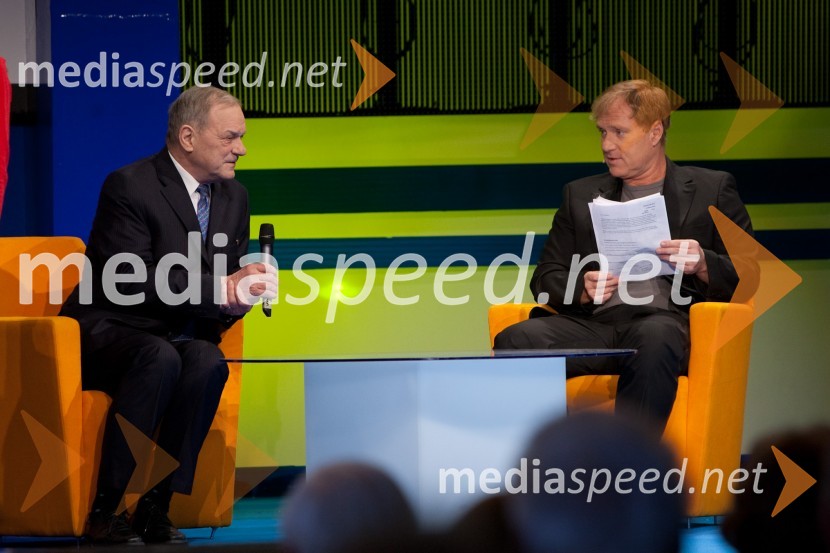 Dušan Velkavrh in Sašo Hribar, voditeljSlovenec leta 2011 je ... Jože Colarič