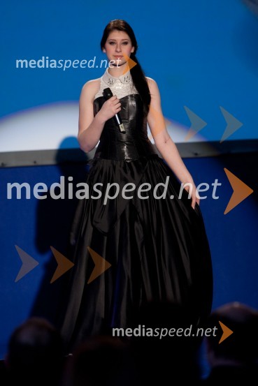 Eva Boto, pevkaSlovenec leta 2011 je ... Jože Colarič