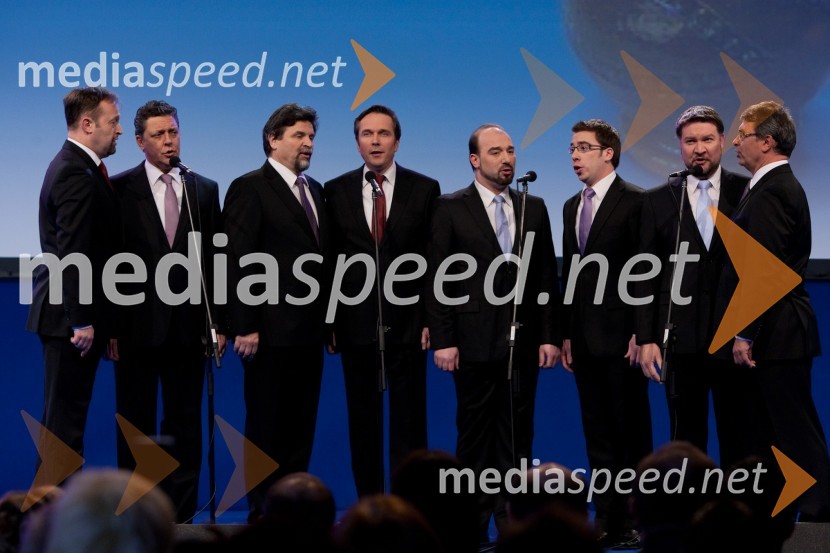 Slovenski oktetSlovenec leta 2011 je ... Jože Colarič