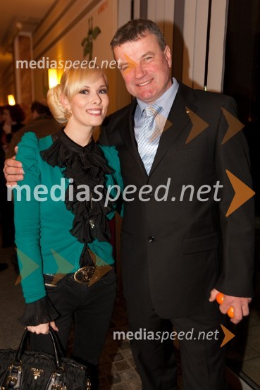 Pia Pustovrh, voditeljica in Ivo ČarmanSlovenec leta 2011 je ... Jože Colarič