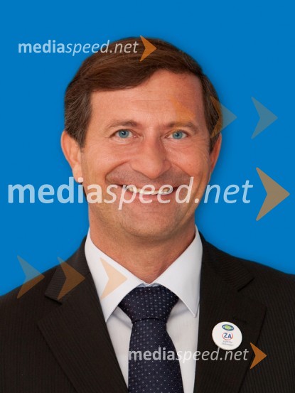 Karl Erjavec, predsednik Demokratične stranke upokojencevDemokratična stranka upokojencev Slovenije, novoizvoljeni poslanci