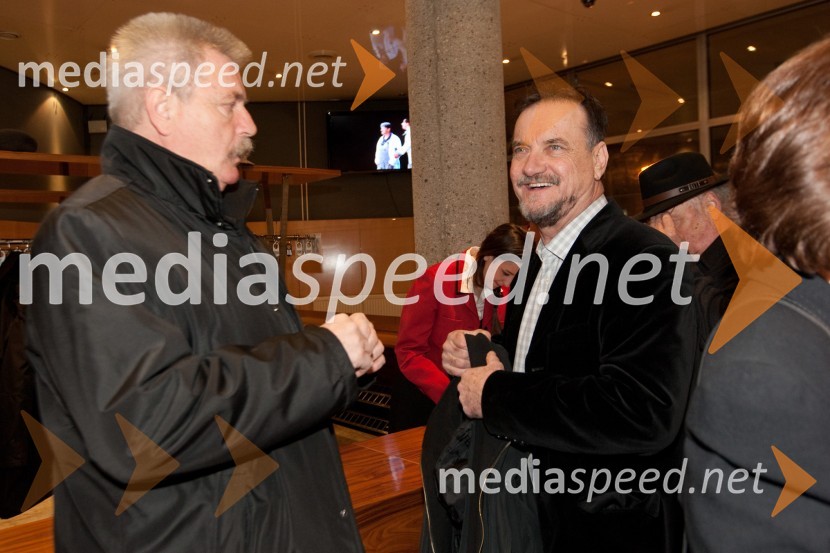 Branko Ličen, igralec in Primož Bebler, režiserStari ko zemlja, kakšnih petinštirideset, premiera v SNG Nova Gorica