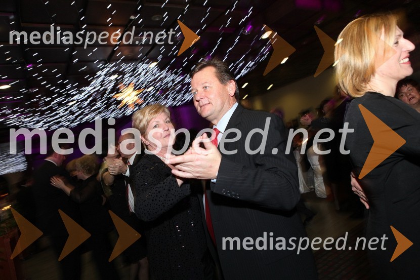 Aleksander Jevšek, nekdanji direktor uprave kriminalistične policije in soproga17. noč penine