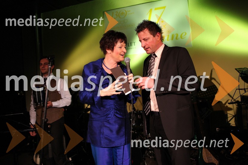 Irena Polak Fištravec, povezovalka dogodka in ...17. noč penine