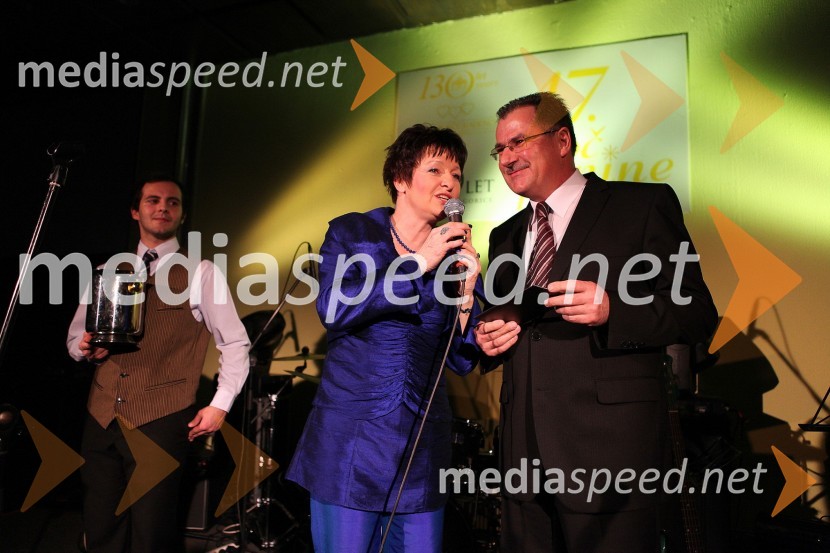 Irena Polak Fištravec, povezovalka dogodka in ...17. noč penine