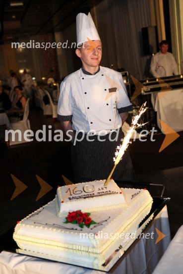 Kuhar17. noč penine