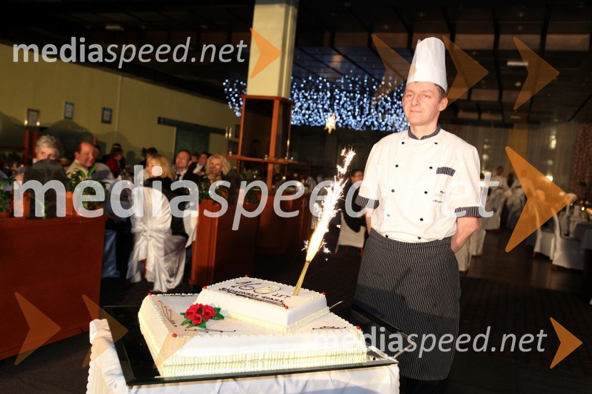 Kuhar17. noč penine