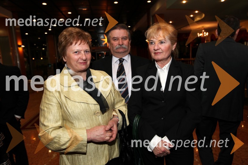 Janez Rihtarič, župan občine Radenci, njegova soproga in ...17. noč penine