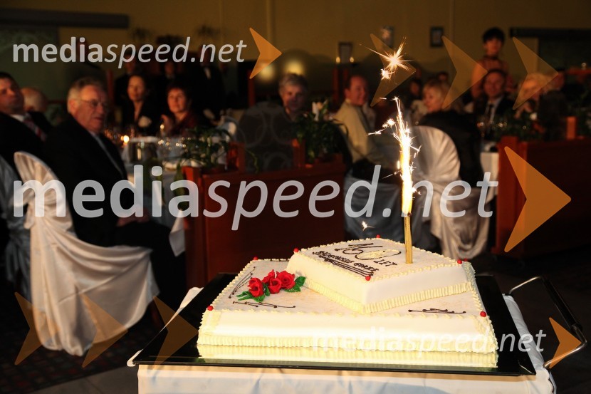 Torta17. noč penine