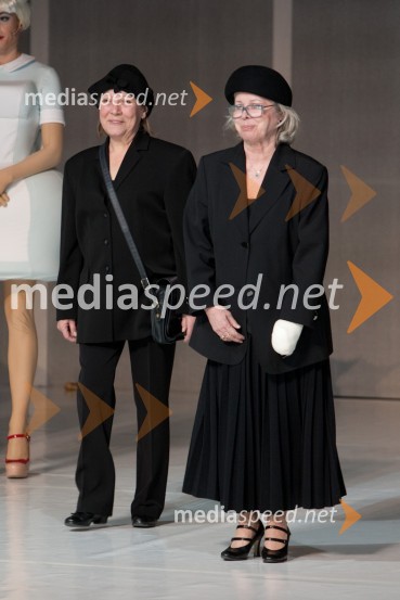 Mira Lampe Vujičić, igralka in Teja Glažar, igralkaStari ko zemlja, kakšnih petinštirideset, premiera v SNG Nova Gorica