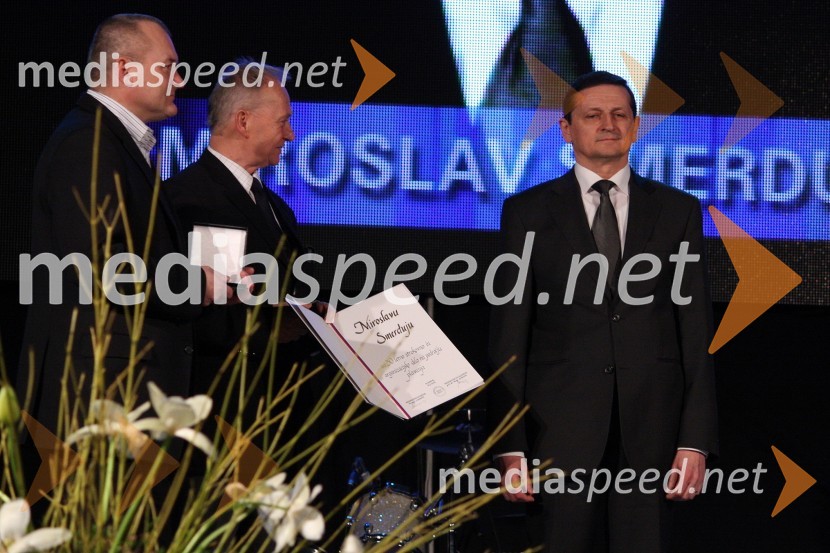 Franc Kangler, župan MOM, dr. Alojz Križman in Miroslav SmerduŠportnik Maribora 2011