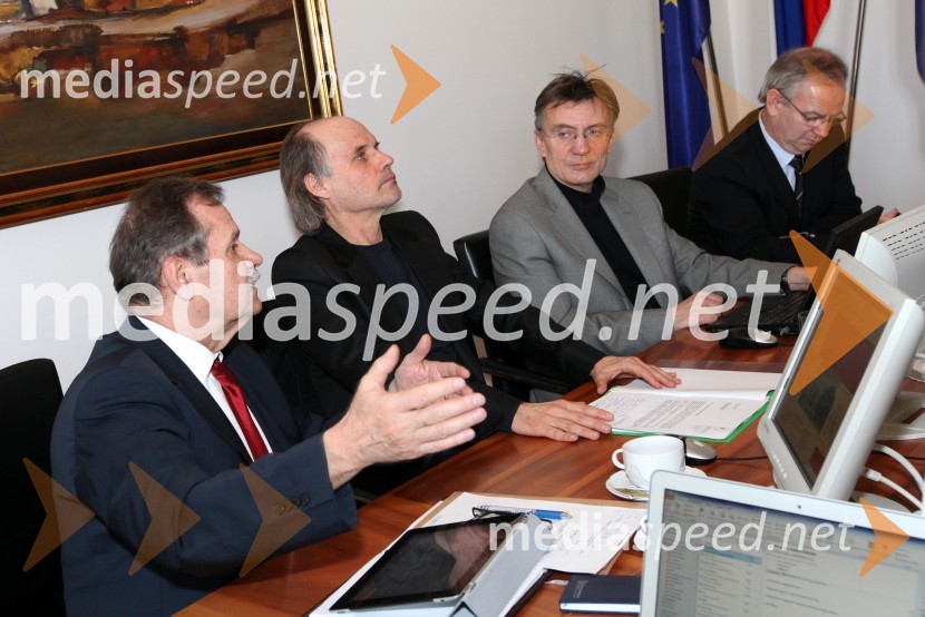 Prof. dr. Radovan Stanislav Pejovnik, rektor Univerze v Ljubljani, prof. dr. Dragan Marušič, rektor Univerze na Primorskem, prof. dr. Danijel Rebolj, rektor Univerze v Mariboru in prof. dr. Danilo Zavrtanik, rektor Univerze v Novi GoriciUniverza v Mariboru, Slovenska rektorska konferenca ter odkritje kipa dr. Antona Trstenjaka