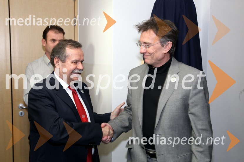 Prof. dr. Radovan Stanislav Pejovnik, rektor Univerze v Ljubljani in prof. dr. Danijel Rebolj, rektor Univerze v MariboruUniverza v Mariboru, Slovenska rektorska konferenca ter odkritje kipa dr. Antona Trstenjaka