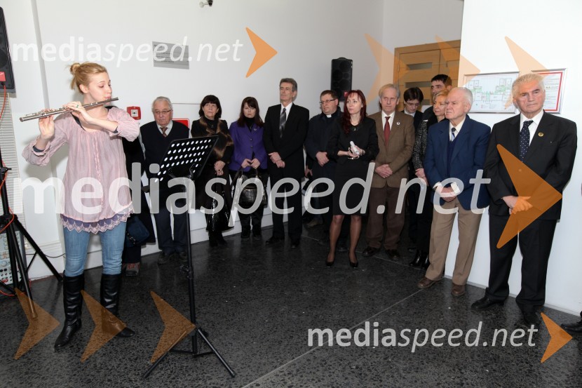 Univerza v Mariboru, Slovenska rektorska konferenca ter odkritje kipa dr. Antona Trstenjaka