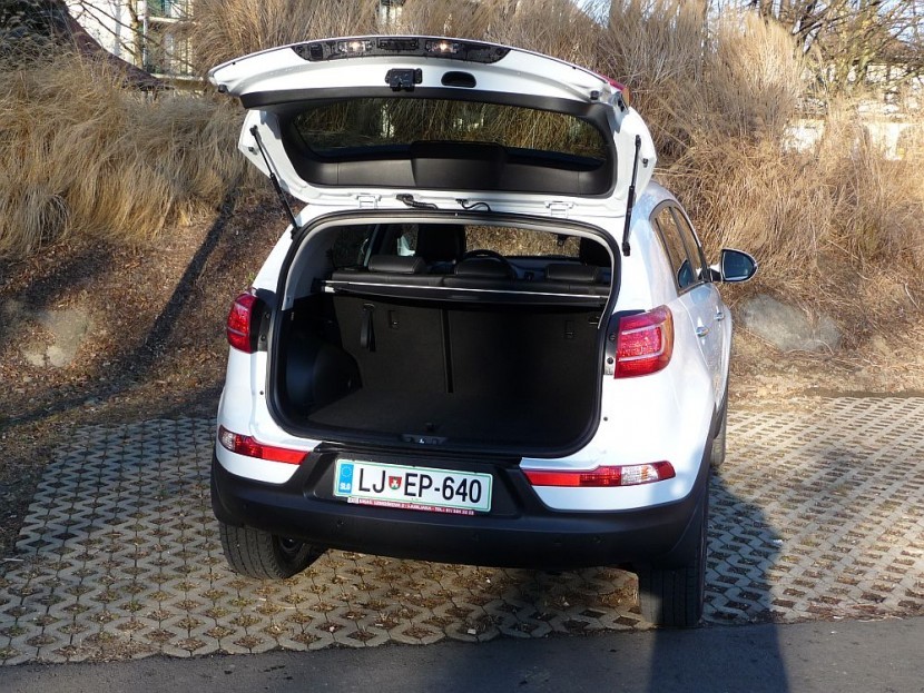 Kia Sportage 1.7 CRDi StyleKia Sportage 1.7 CRDi Style, mediaspeed test