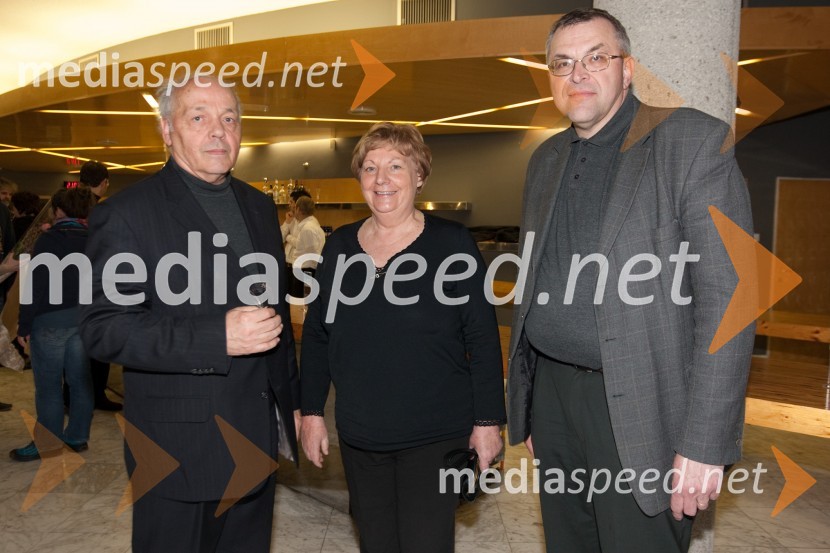 Sergij Pelhan, nekdanji direktor SNG Nova Gorica s soprogo in Borut Bašin, odnosi z javnostmi SNG Nova Gorica24 ur, premiera v SNG Nova Gorica