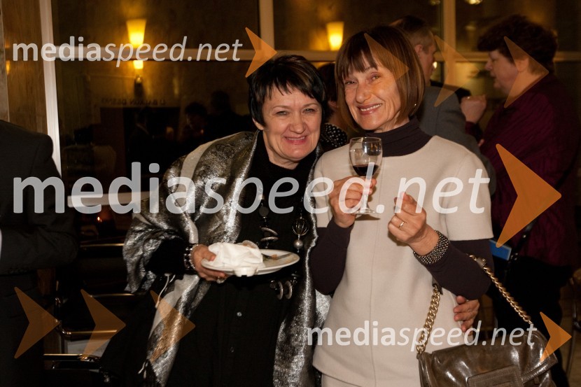 Nadja Leban, novinarka in Srečka Kravos24 ur, premiera v SNG Nova Gorica