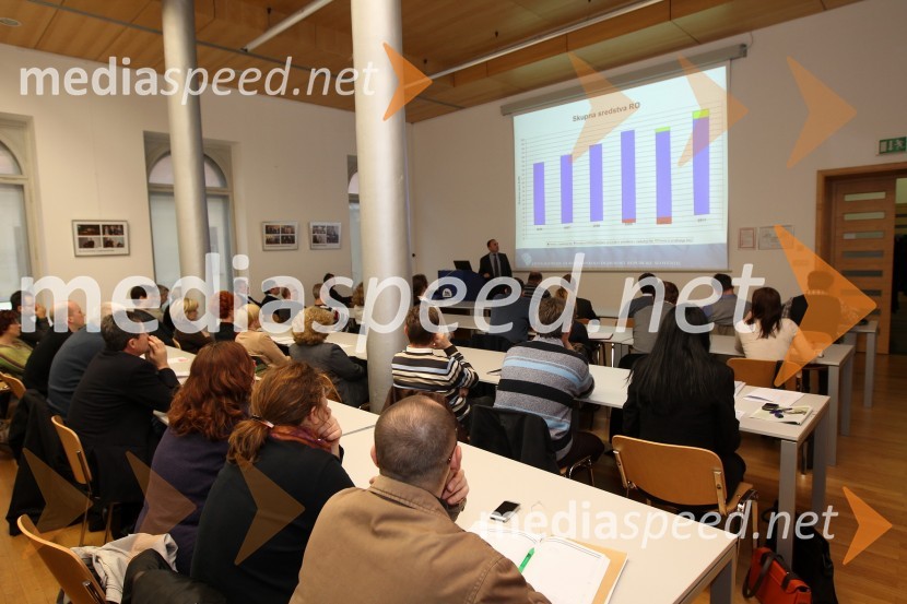 Univerza v Mariboru: Okrogla miza Društva univerzitetnih profesorjev Maribor o raziskovalni dejavnosti v RS, programskih skupinah, projektih in mladih raziskovalcih