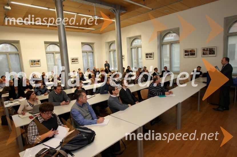 Univerza v Mariboru: Okrogla miza Društva univerzitetnih profesorjev Maribor o raziskovalni dejavnosti v RS, programskih skupinah, projektih in mladih raziskovalcih