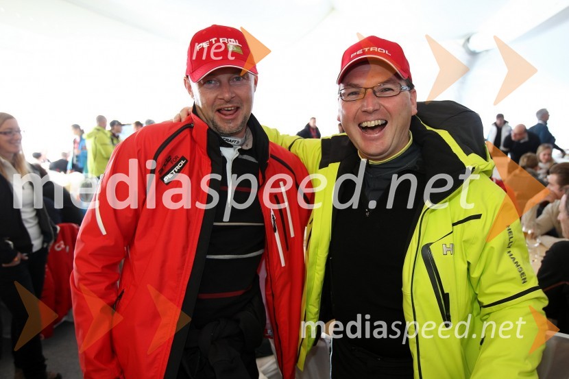 Rok Cuderman, vodja pospeševanja prodaje pri Petrolu ter Roman Dobnikar, direktor podjetja Petrol maloprodaja Slovenija51. pokal Vitranc, veleslalom in VIP dogajanje
