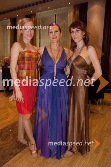Eva, Bojana in Ana Jurenec19. Koroški večer s plesom