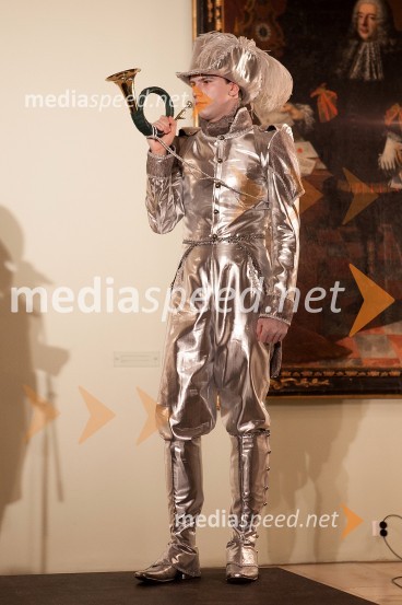 Pokrajinski muzej Maribor, razstava Svet na dlani