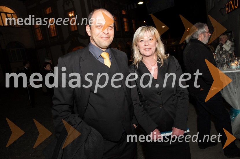 Denis Podgornik, direktor podjetja Protect in Tatjana Mileta, direktorica GIZ Stari MariborPokrajinski muzej Maribor, razstava Svet na dlani