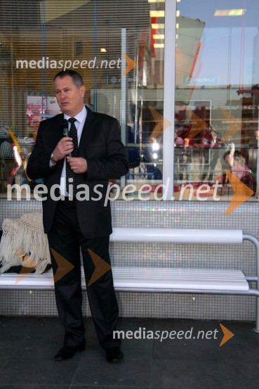 Matjaž Lenassi, predsednik uprave AlpineOtvoritev nove trgovine Alpina