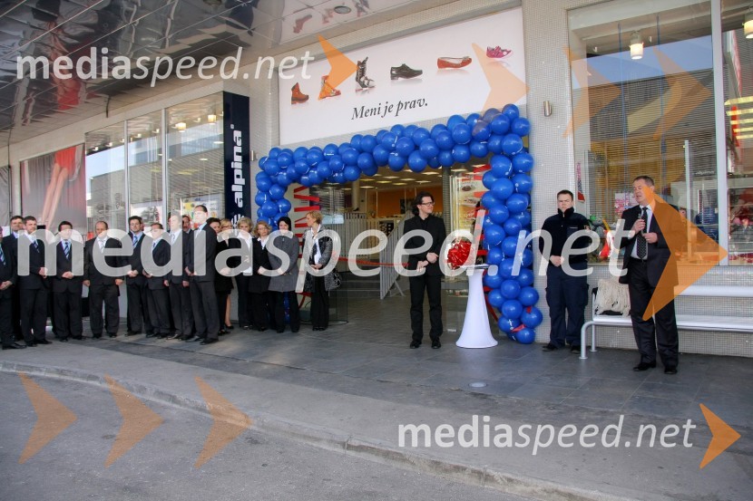 Otvoritev nove trgovine Alpina