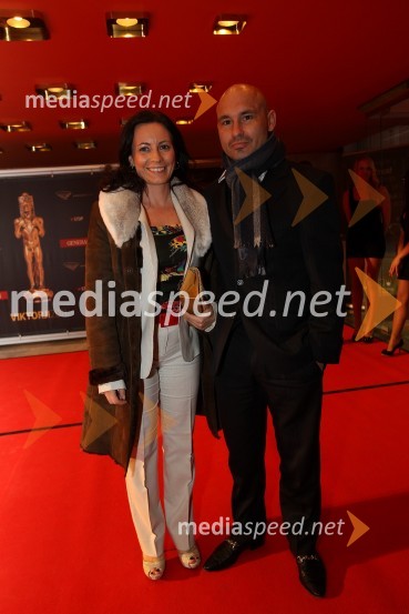 Mojca Majhen, agencija Paideia d.o.o. in Toni MajhenViktorji 2011, rdeča preproga in VIP dogajanje