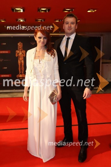 Nina Pušlar, pevka in ...Viktorji 2011, rdeča preproga in VIP dogajanje