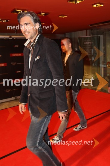 Jan Plestenjak, pevecViktorji 2011, rdeča preproga in VIP dogajanje