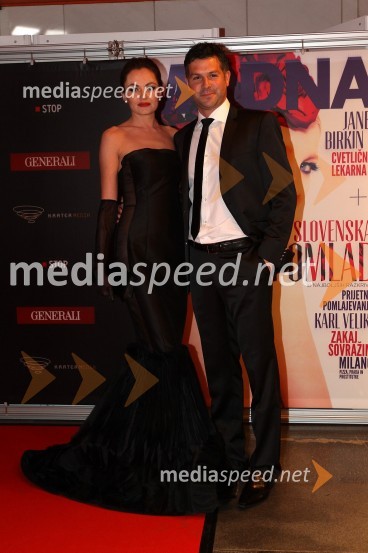 Iryna Osypenko, manekenka in Matjaž NemecViktorji 2011, rdeča preproga in VIP dogajanje